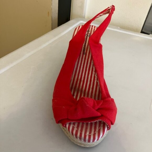 Red Candy Stripe Wedge Sandals - Picture 4 of 4